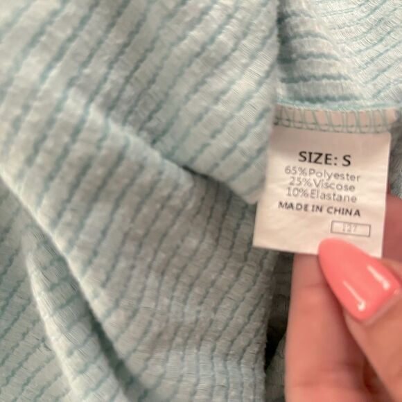 Light Green Half Sleeve Button Down Shirt - Picture 5 of 5